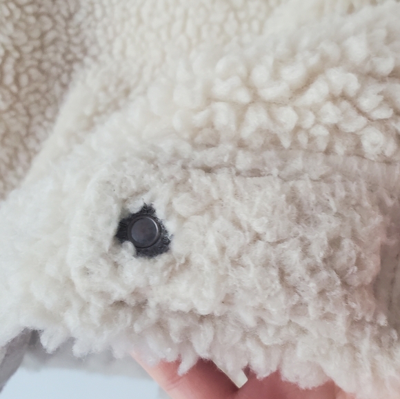 Levi's All Over Sherpa Trucker Jacket (Cream, M) - Picture 5 of 6